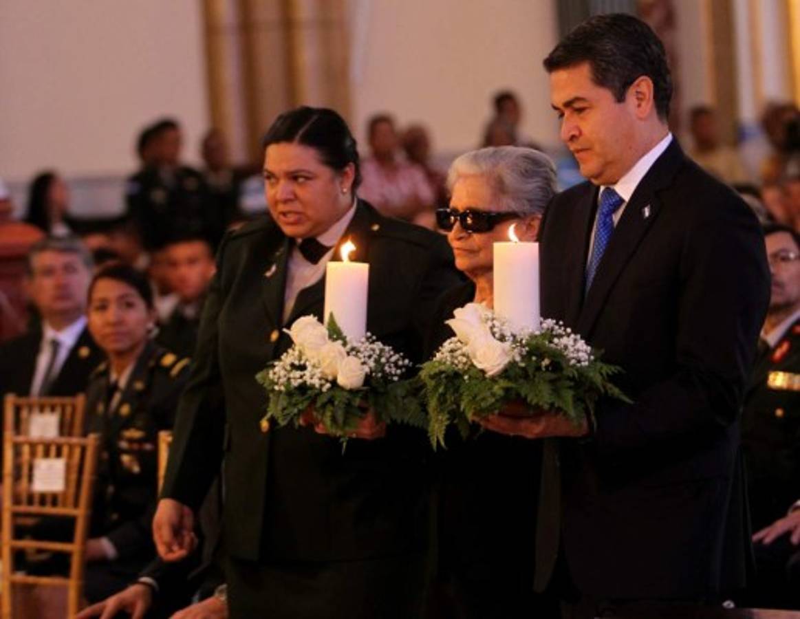 Las Fuerzas Armadas de Honduras se rindieron ante su ilustre capitana