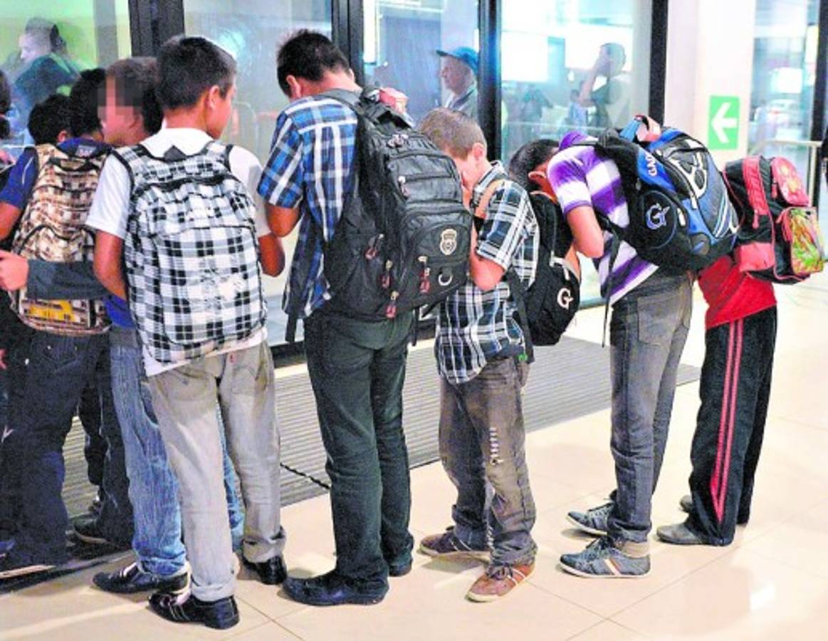 Analizan acción penal contra familiares de niños migrantes