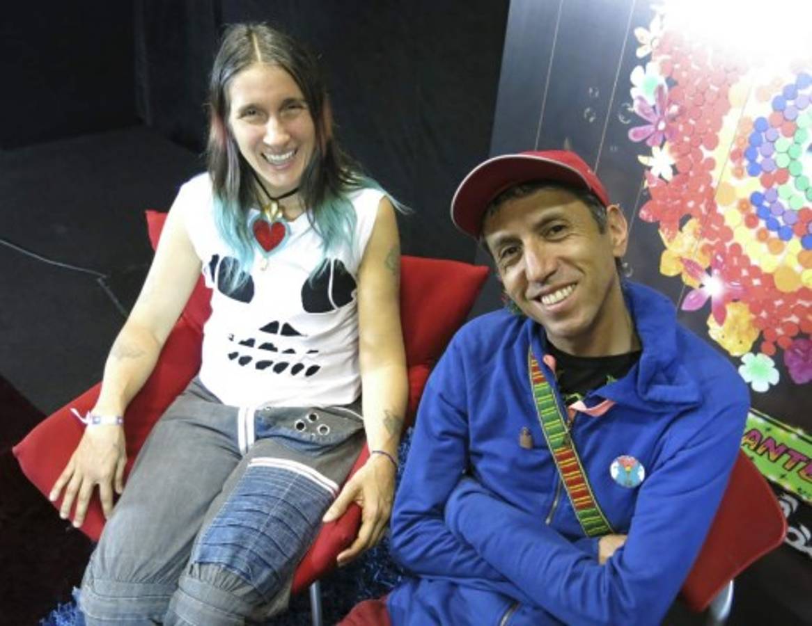 Aterciopelados lanza su primer álbum de estudio en 10 años llamado 'Claroscura”