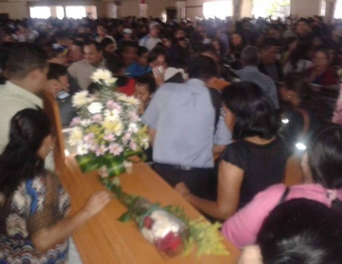 Honduras: Velan a Testigos de Jehová que fallecieron en accidente