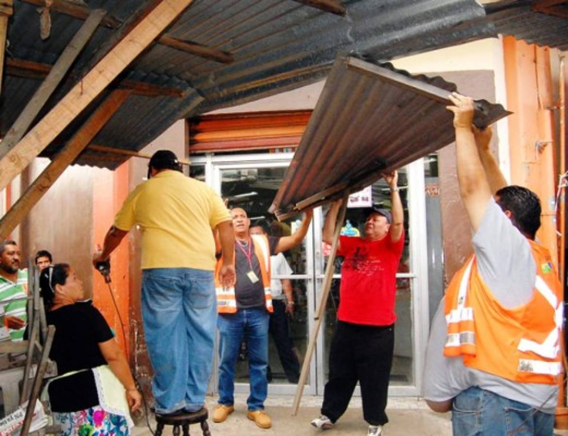 Comuna sampedrana reordena vendedores ambulantes