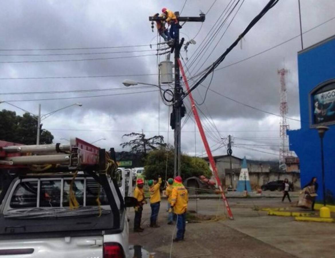 Zonas turísticas serán atendidas por cuadrillas de atención a emergencias de EEH