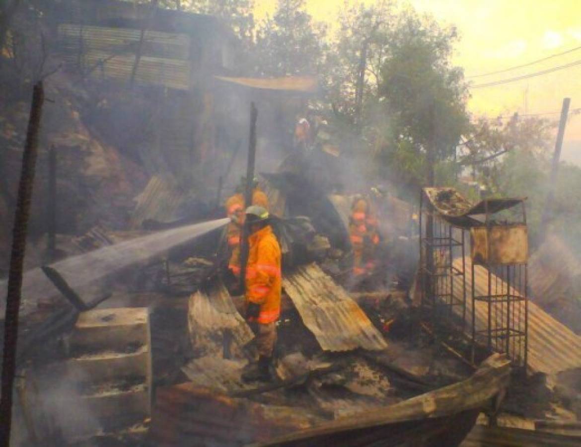Seis casas destruidas en dos incendios en Tegucigalpa