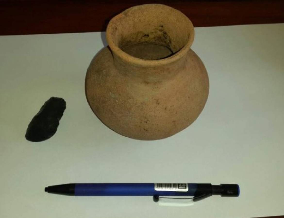 Encuentran fragmentos de vasijas lencas con antigüedad milenaria
