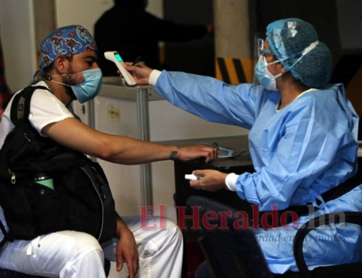Personal de la salud en Honduras urge de más vacunas anticovid