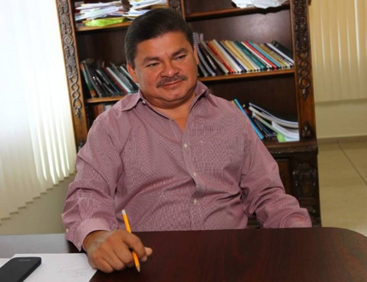 Partido Liberal se opone a los diputados por distritos