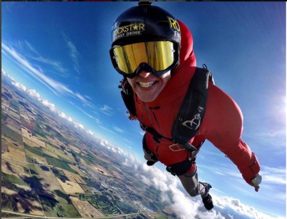 Deportista extremo Roner muere tras lanzarse en paracaídas