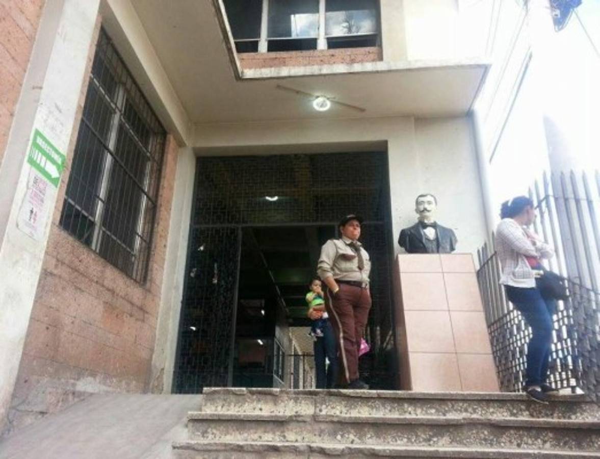 Reanudan atenciones en el Alonso Suazo