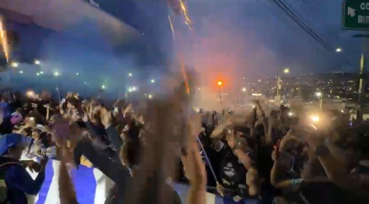 Infiltrados, fiesta de la revo y ambientazo en el Nacional previo al Motagua vs Alajuelense