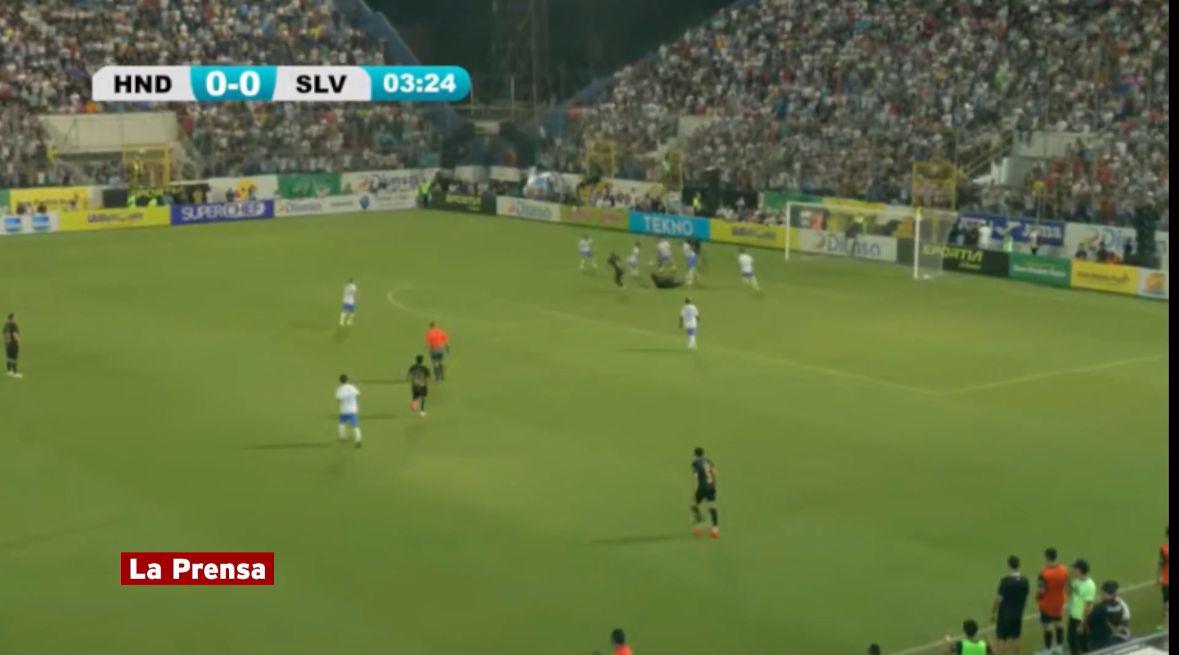 Jugadores se van a los golpes, inesperado héroe y Supremo celebró con Milagro Flores en partido de tiktokers