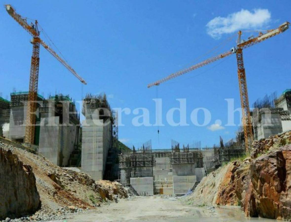 La construcción del proyecto hidroeléctrico Patuca III avanza de acuerdo con lo planificado. Se espera que en junio del 2018 esté finalizada, foto: David Romero / EL HERALDO.
