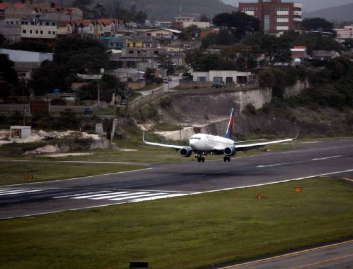 Aeropuertos de Honduras operan con normalidad