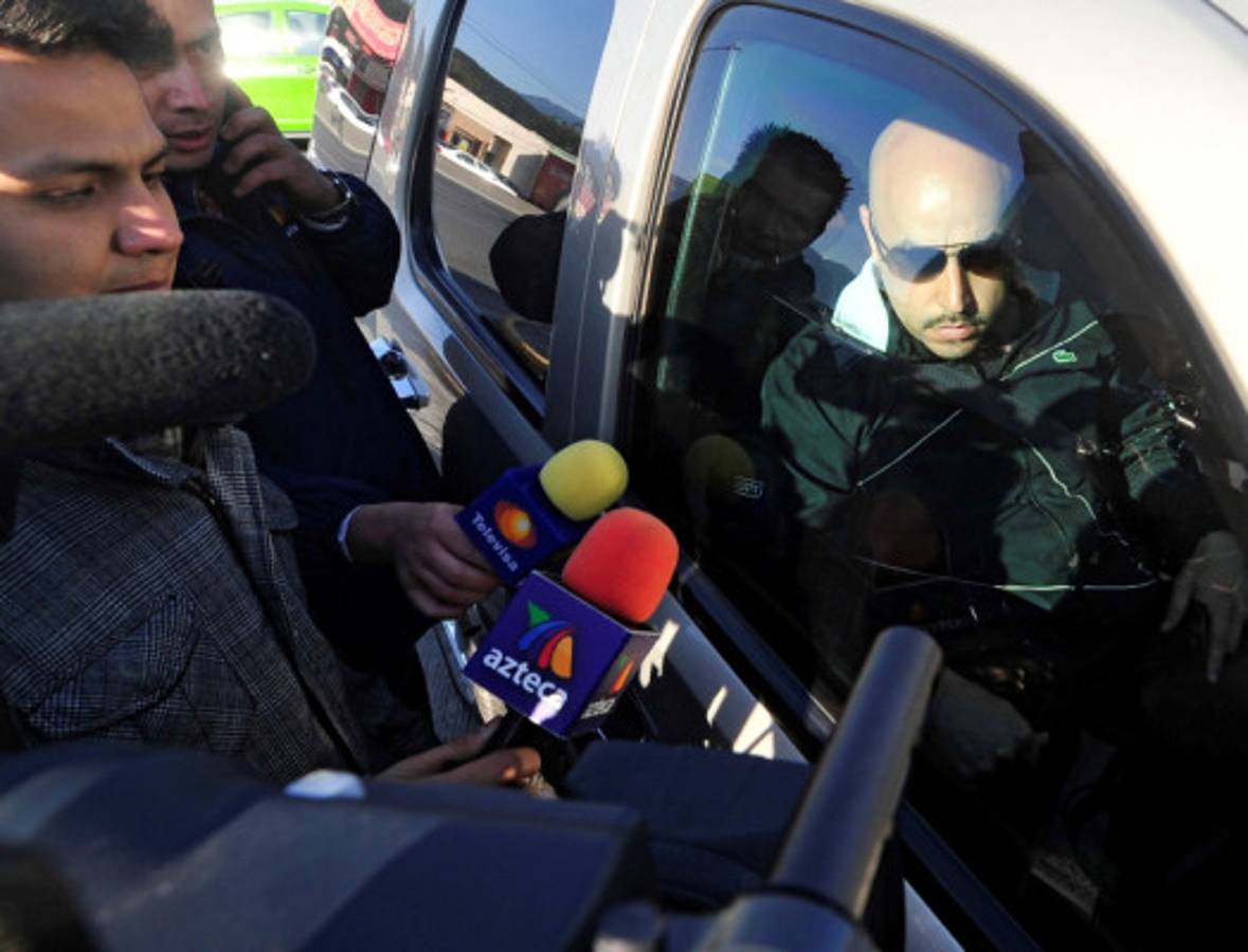 Hermano de Jenni Rivera llega a México para prueba de ADN