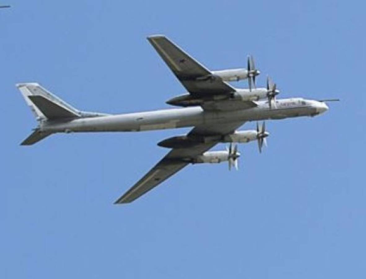 Bombardero se estrella en Rusia y deja dos muertos