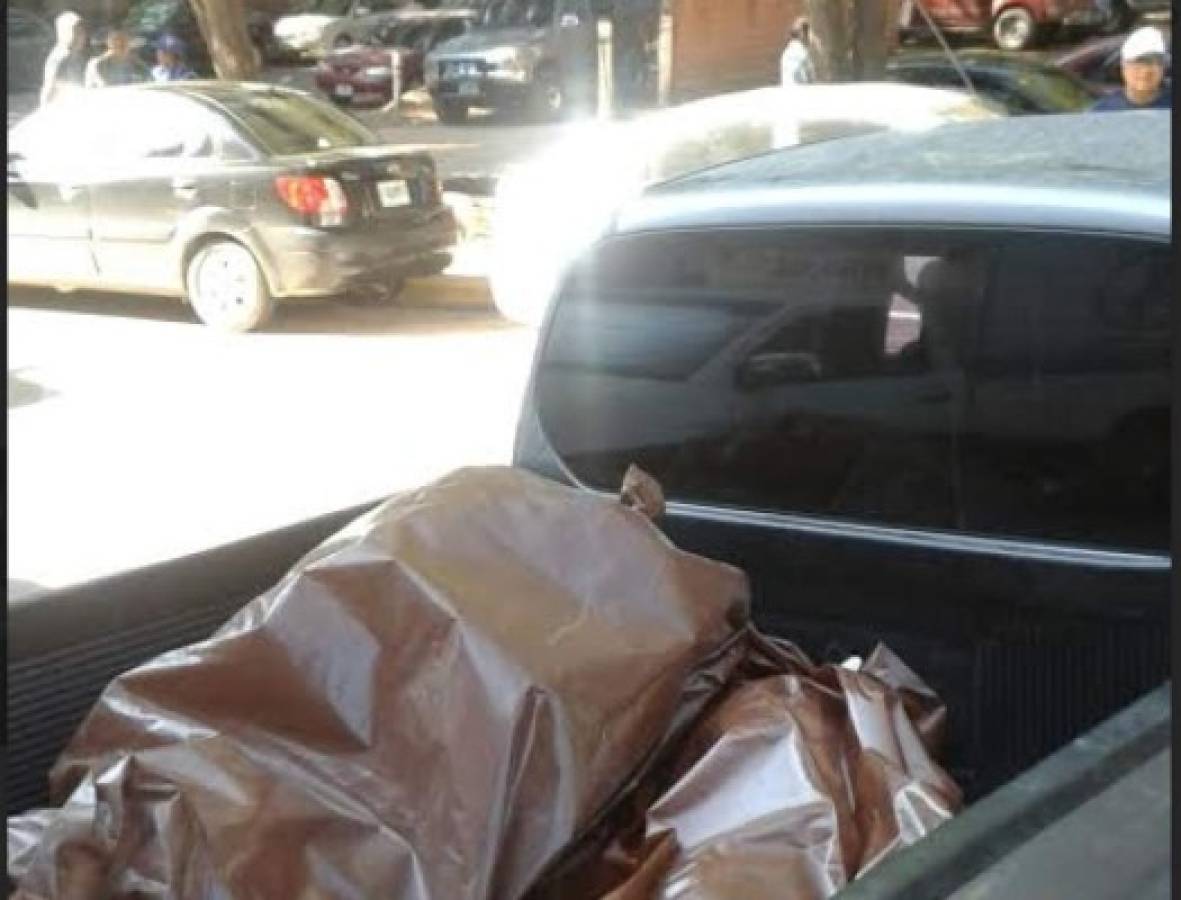 Trasladan a la morgue cadáveres de dos hombres asesinados en Intibucá