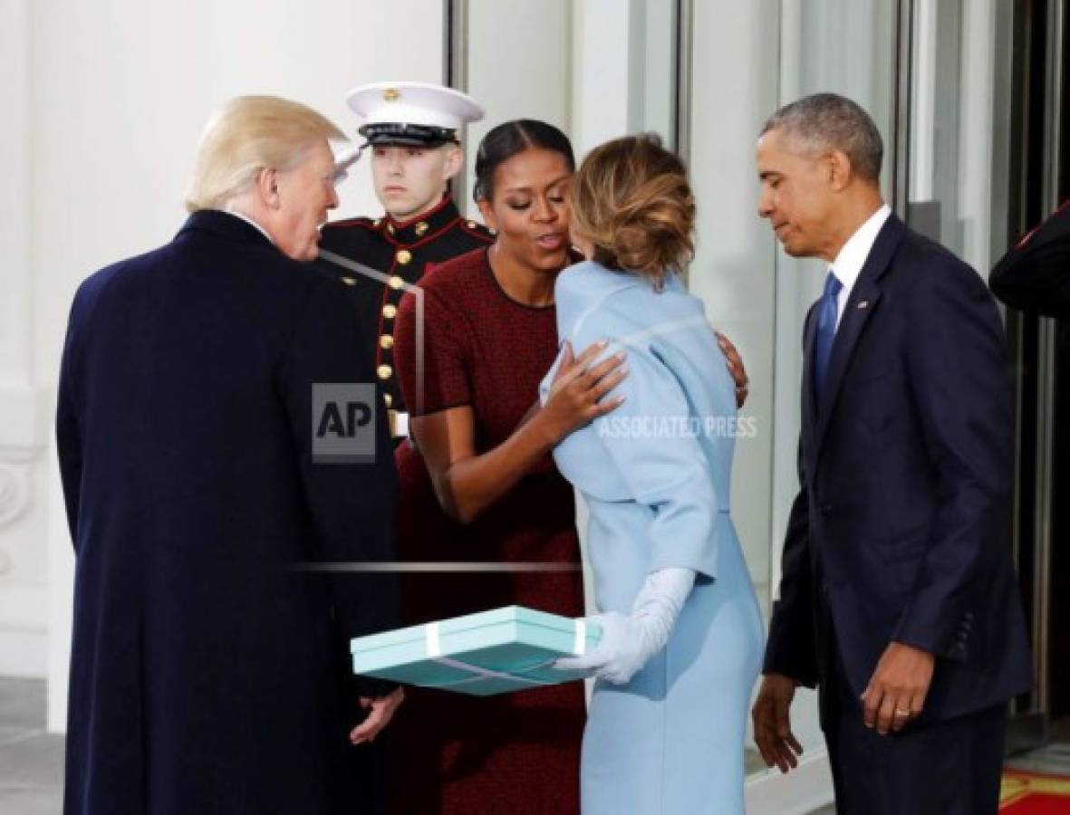 Michelle Obama dice que los Trump le regalaron un marco