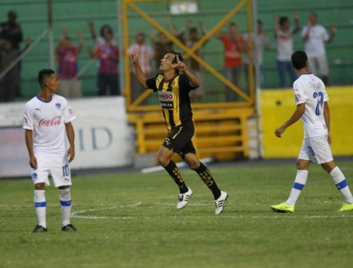 Cardozo puso el único tanto para el Real España. Foto: Johny Magallanes