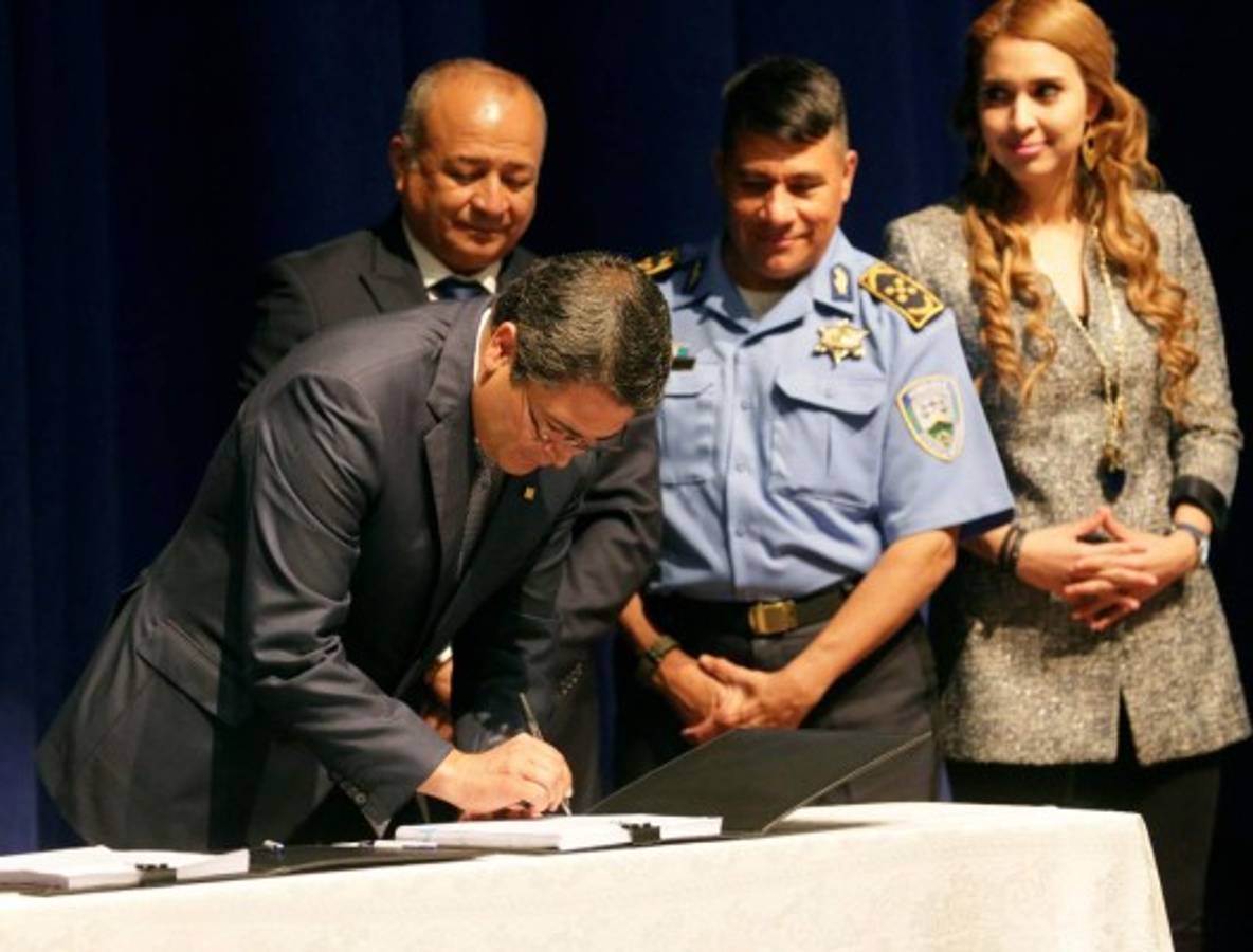 En 45 días estarán listos reglamentos de leyes de la Policía Nacional