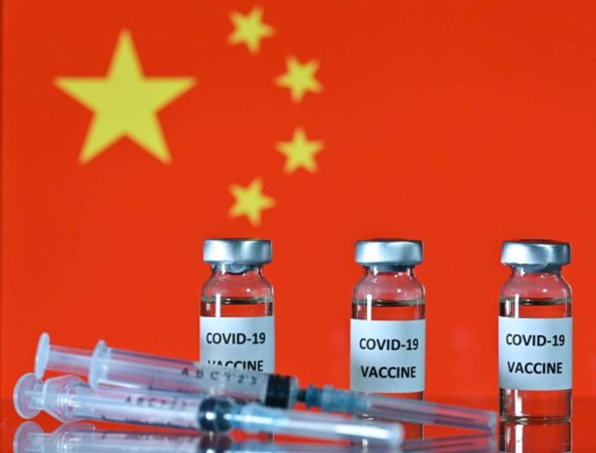 Brasil recibe de China primer lote con 120,000 dosis de CoronaVac