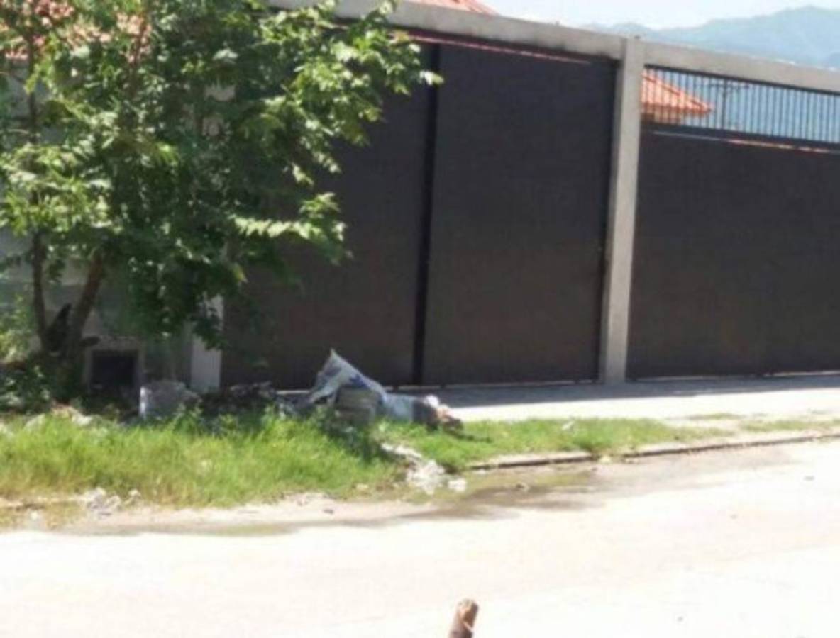 Doctora aparece muerta dentro de vehículo en extrañas circunstancias en San Pedro Sula