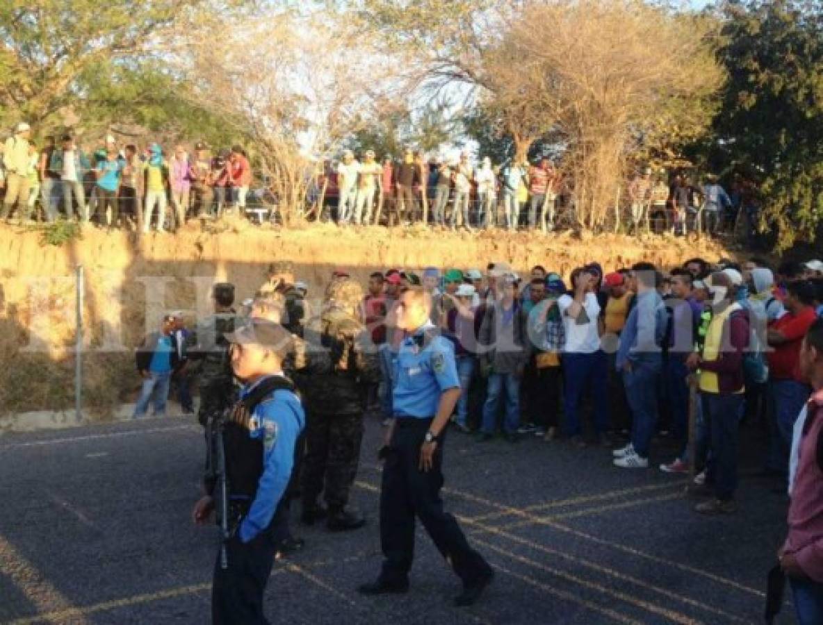 Las autoridades y protestantes acordaron retirarse de la zona (Foto: El Heraldo Honduras/ Noticias de Honduras)