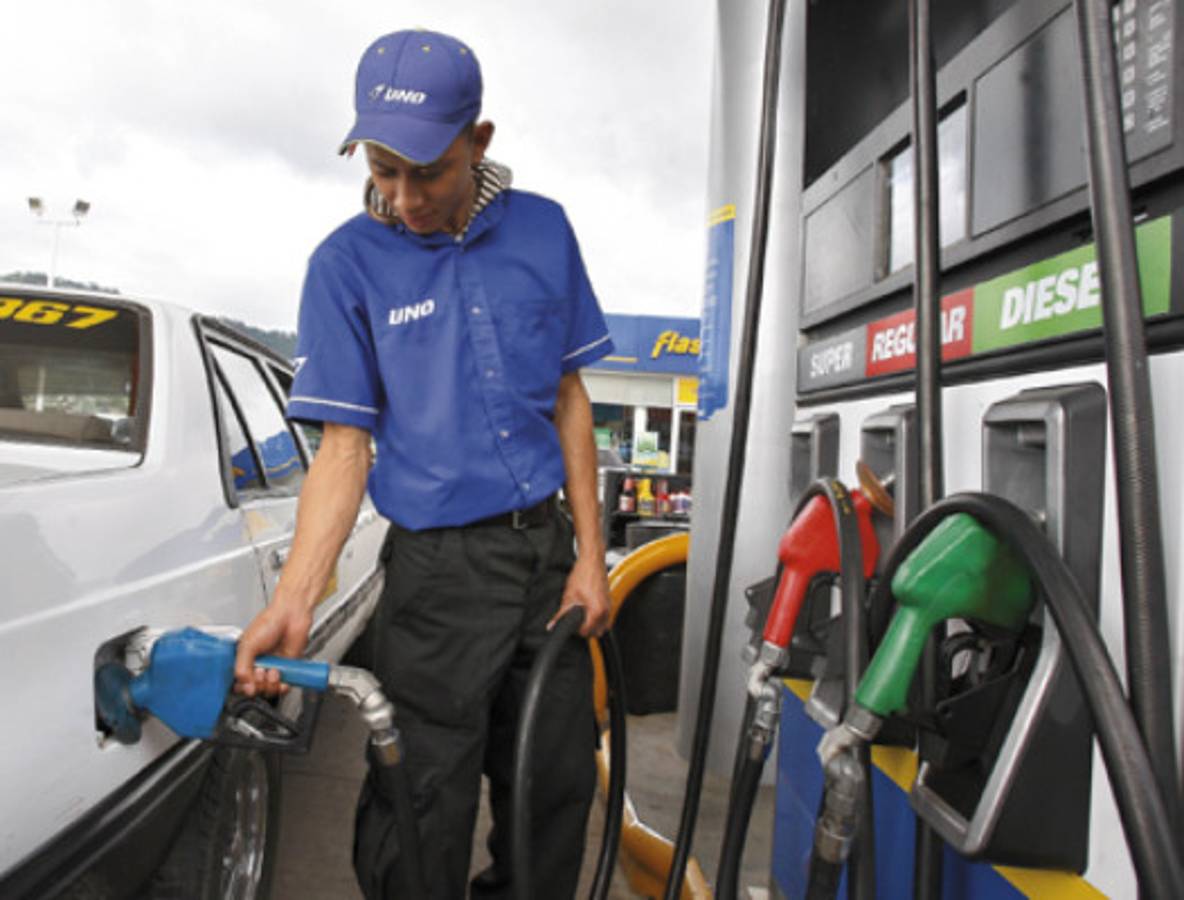 Unopetrol, del grupo Terra, compra 65 gasolineras
