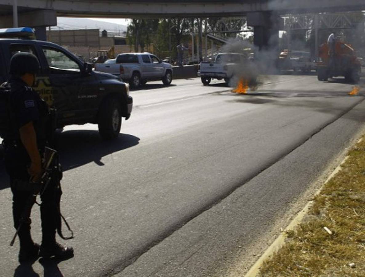 Narcobloqueo llega a Guadalajara