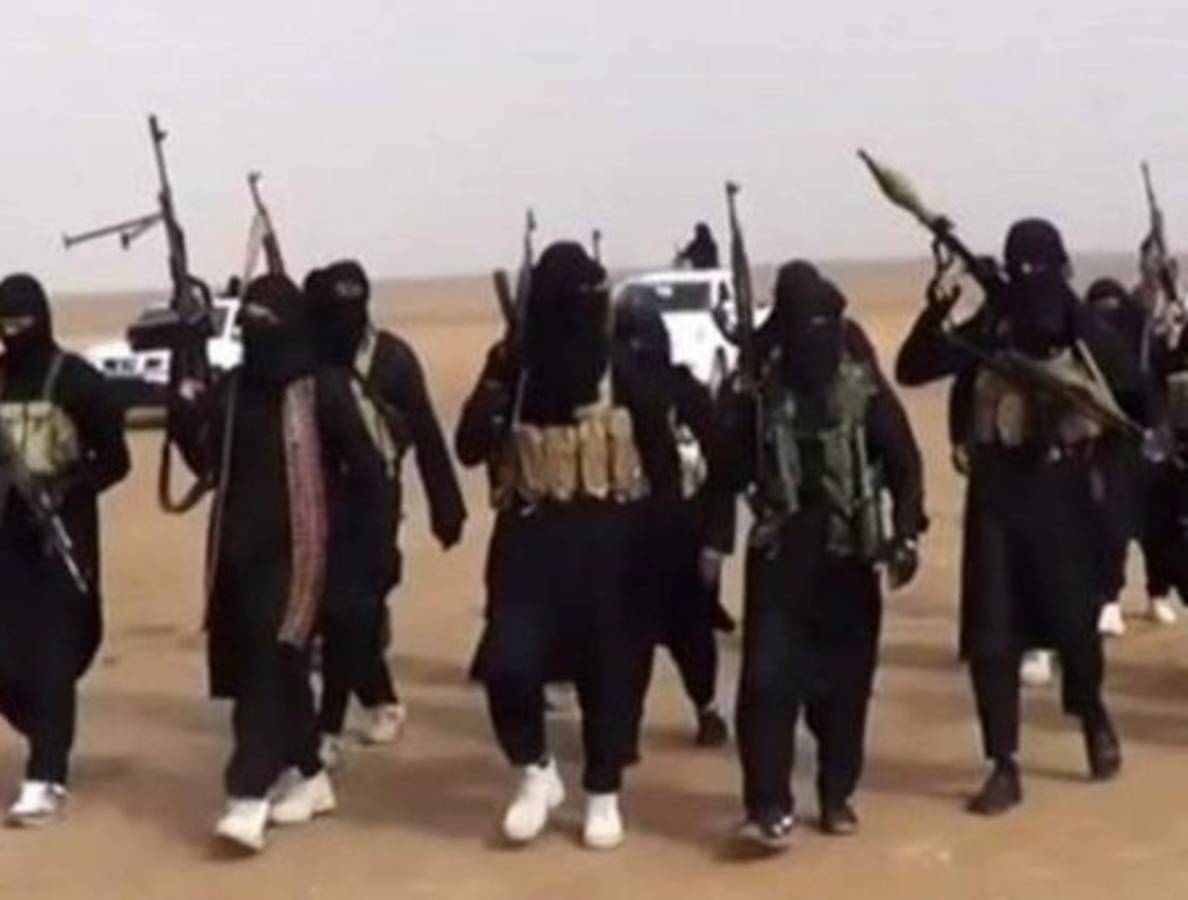 Yihadistas refuerzan asedio de Deir Ezzor y sus habitantes temen una 'masacre'