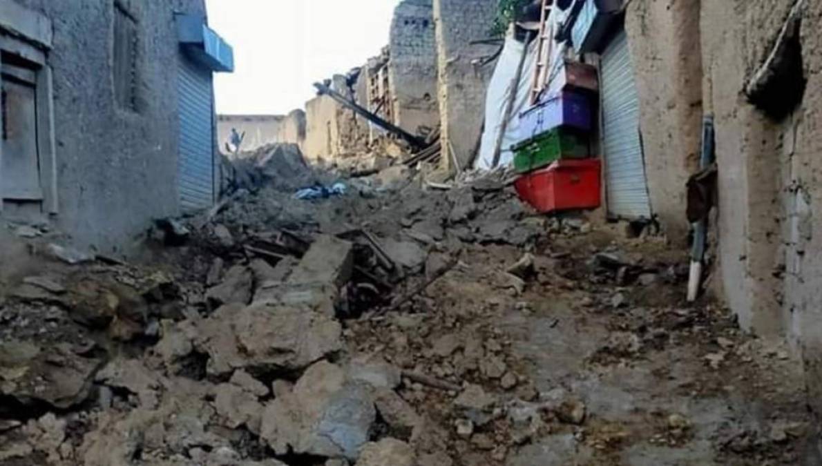Caos, destrucción y cerca de mil muertos en Afganistán por terremoto