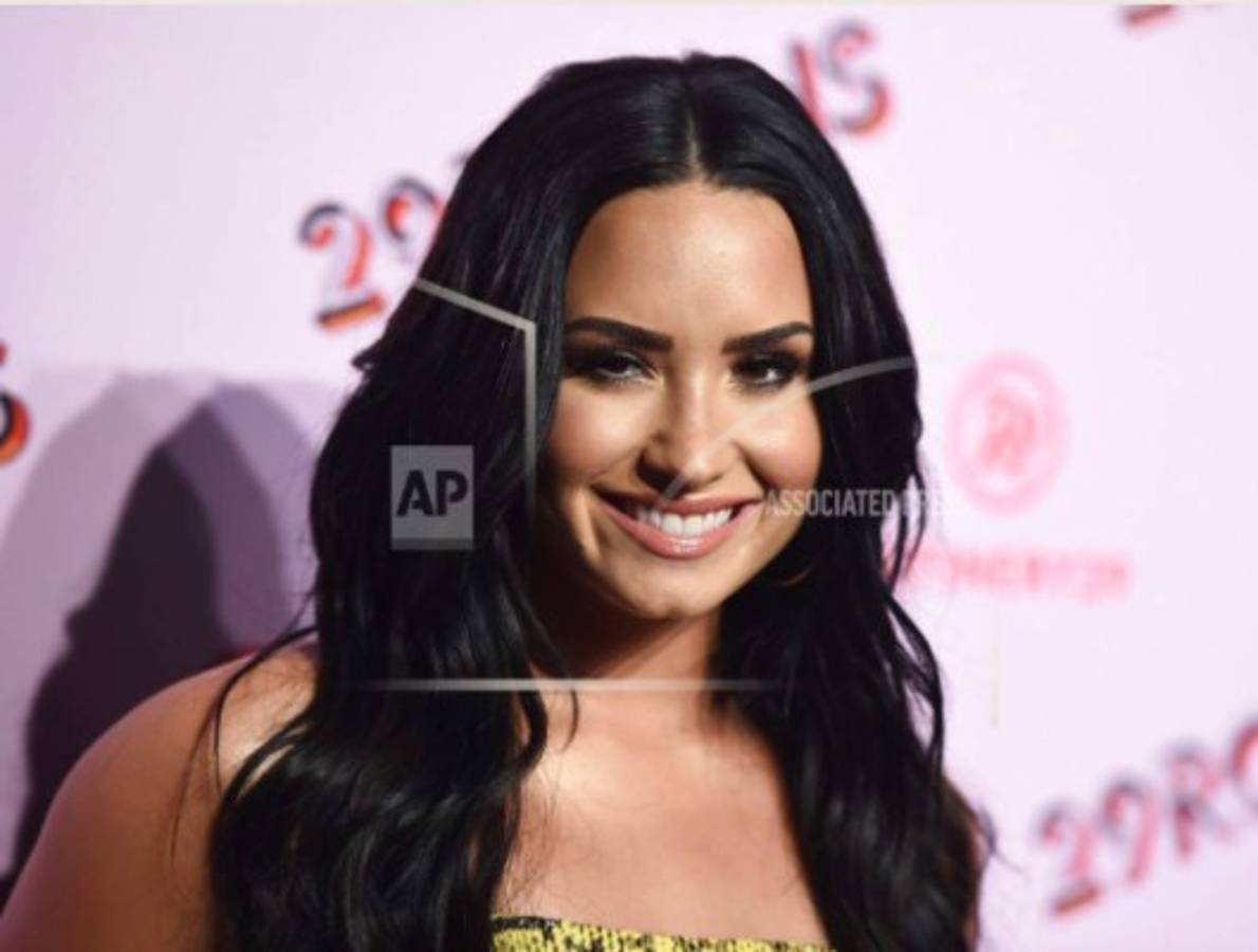 Demi Lovato sale de hospital