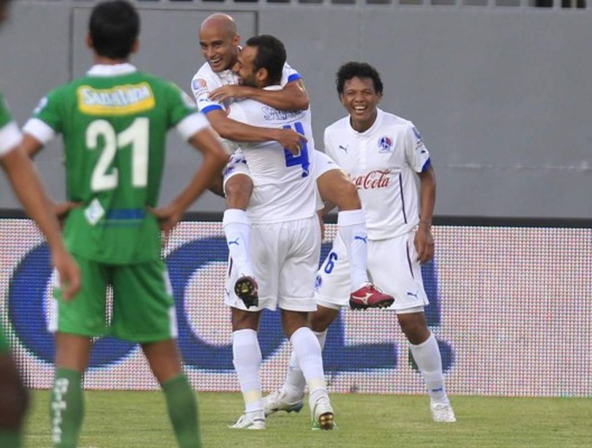 Olimpia humilla a Platense y es nuevo líder