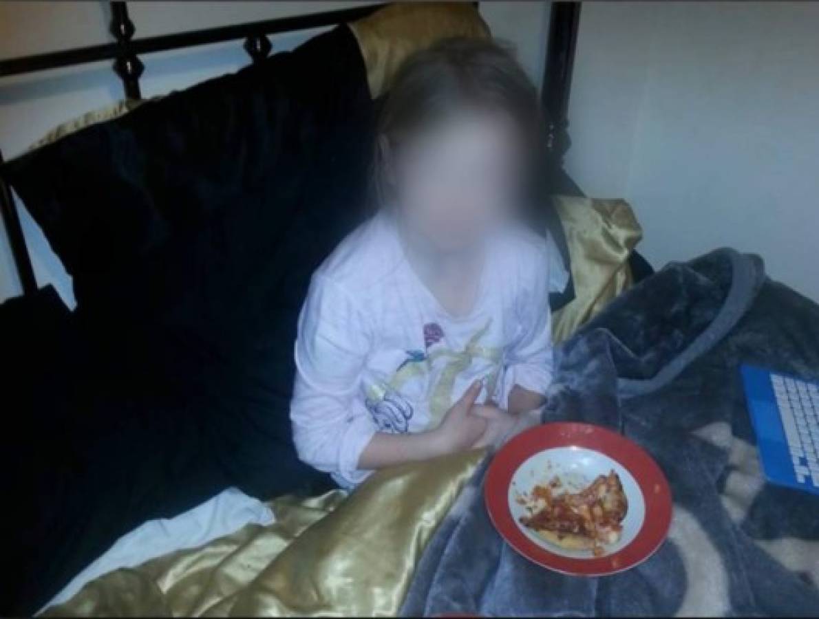 Subió una fotografía de su hija a Facebook una hora antes de asesinarla