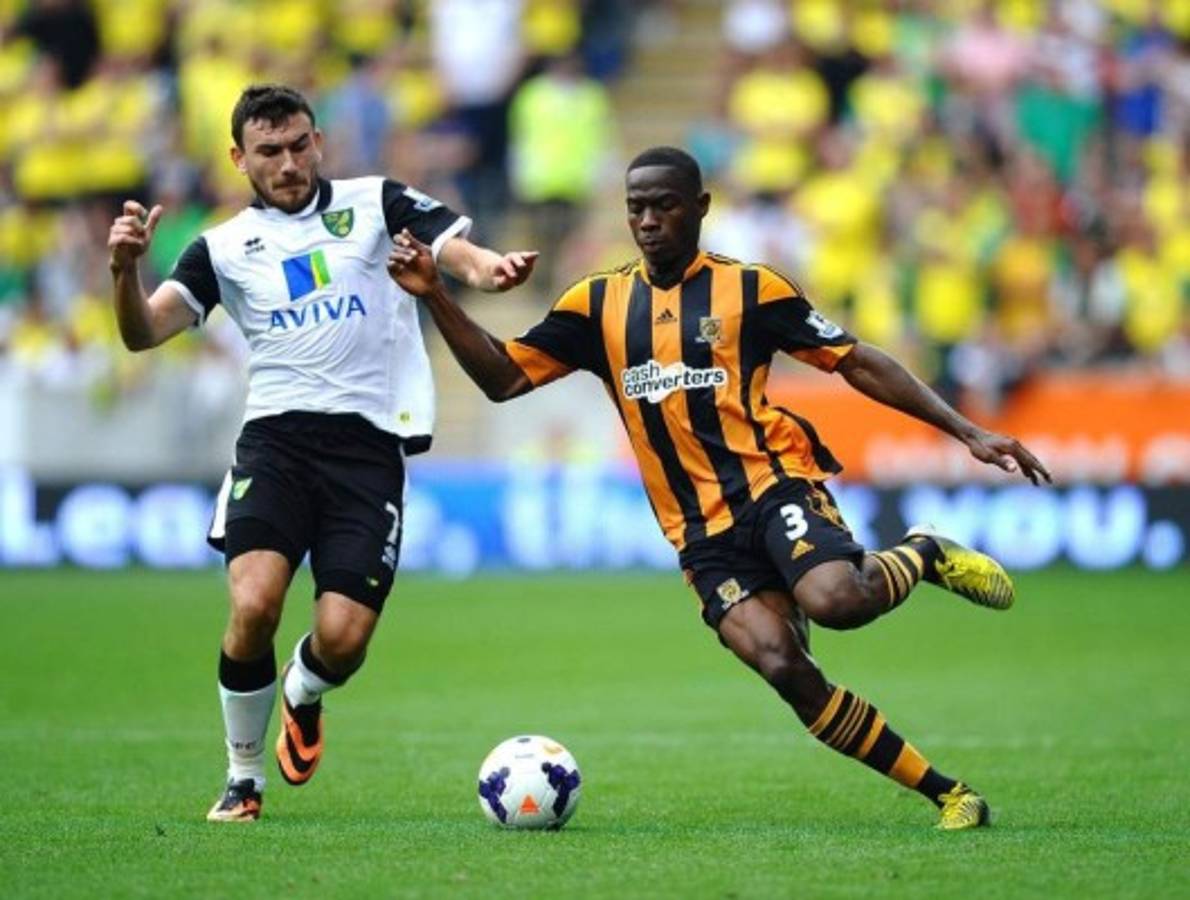 Maynor Figueroa se lesiona en derrota de Hull City