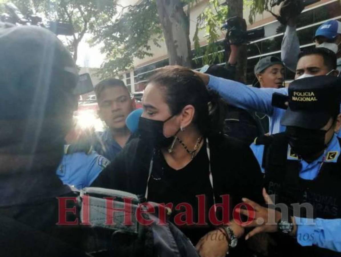 Ex primera dama Rosa Elena de Lobo es condenada a 14 años y un mes por delitos de corrupción