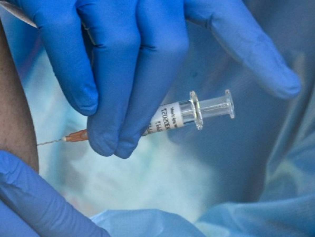 El mayor fabricante de vacunas del mundo pedirá nueva licencia en dos semanas