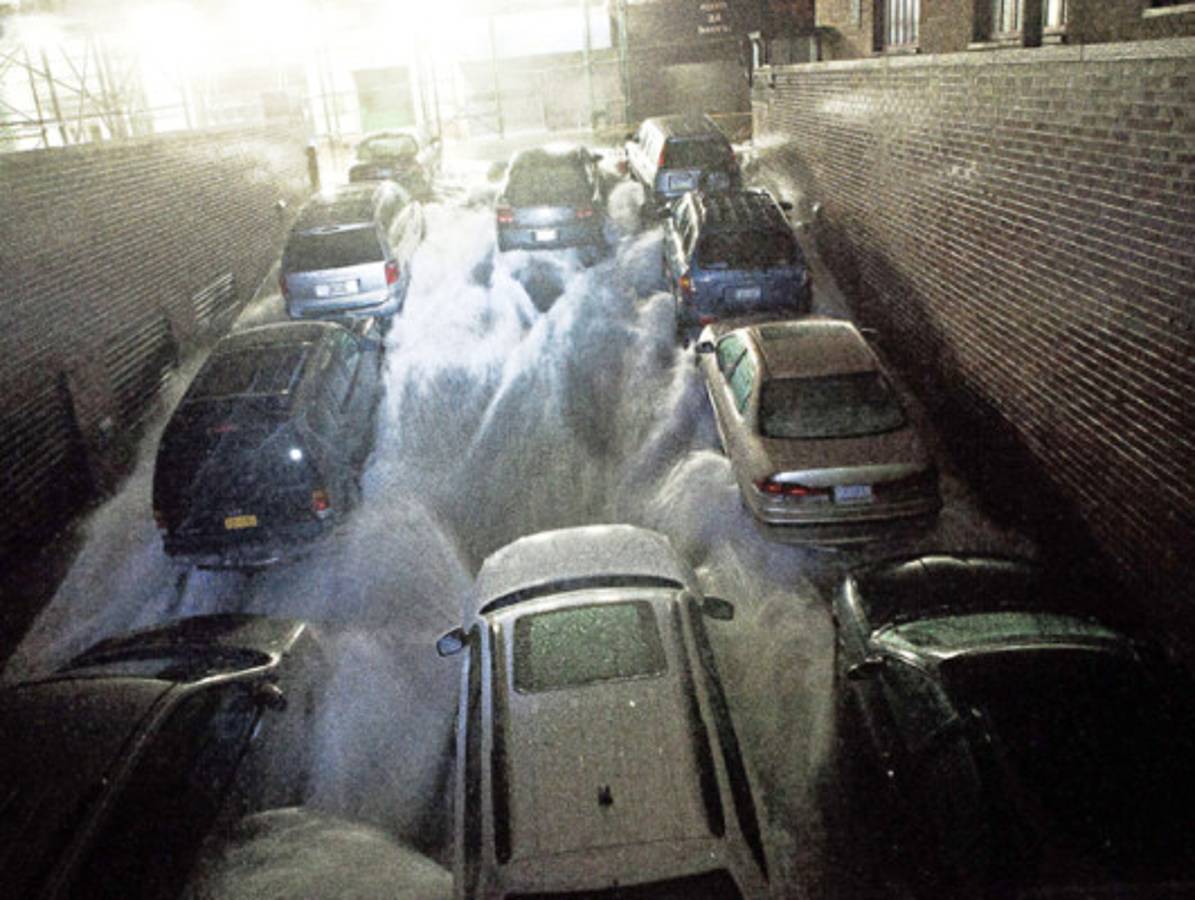 Unos 200 mil hondureños en alerta por trayectoria de huracán Sandy