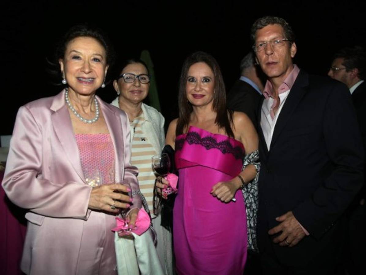 Elegante celebración con fines benéficos