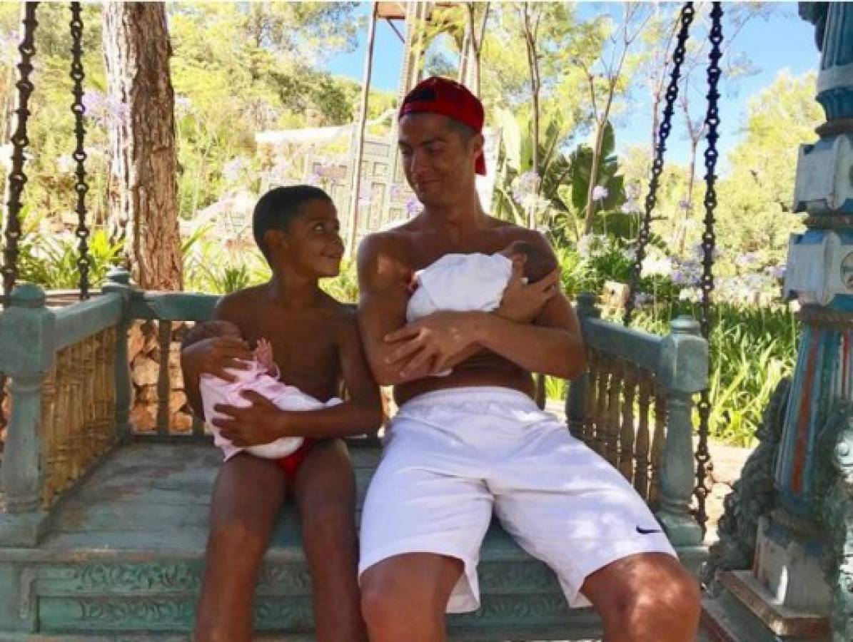 Cristiano Ronaldo derretido de amor por su princesa, su hija Eva
