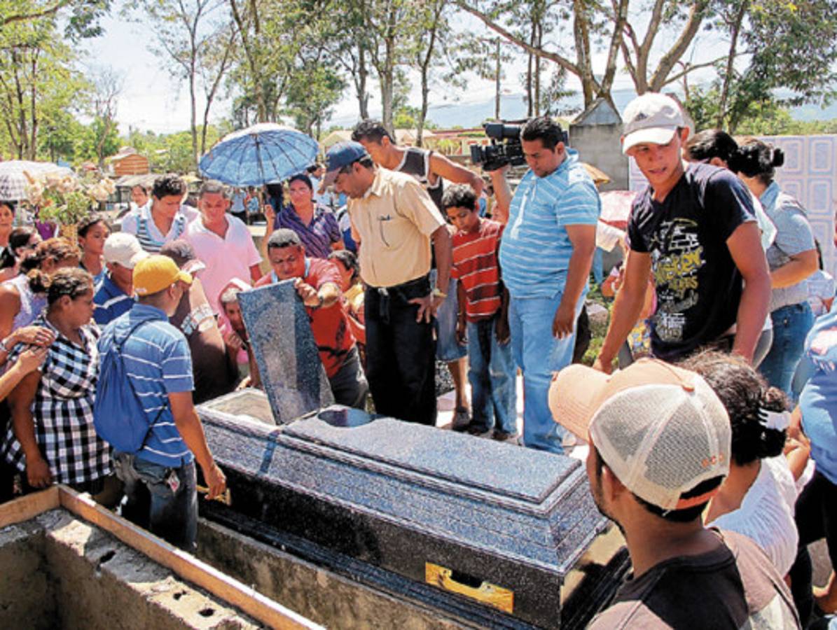 Repudio e indignación en sepelio de periodista en Honduras