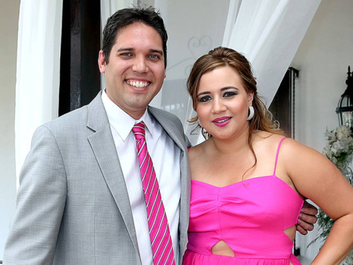 Tania y Fernando unen sus vidas ante Dios