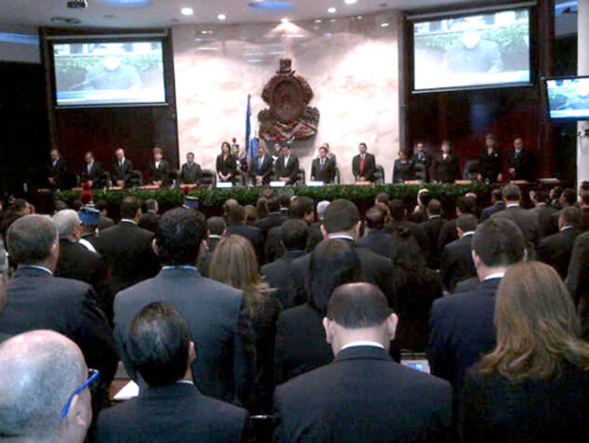 Porfirio Lobo: 'Acepto mis desaciertos'