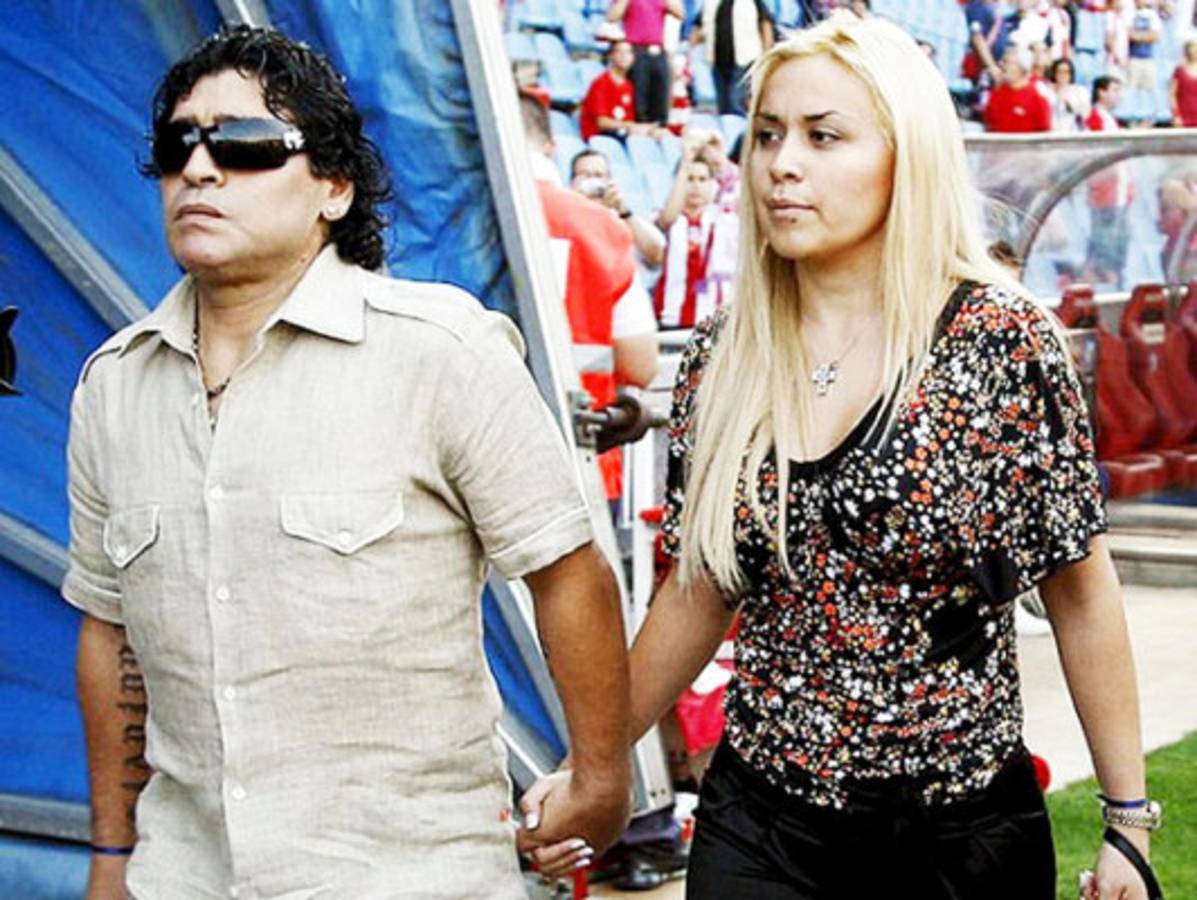 FOTOS: La novia de Maradona, una futbolista de 22 años