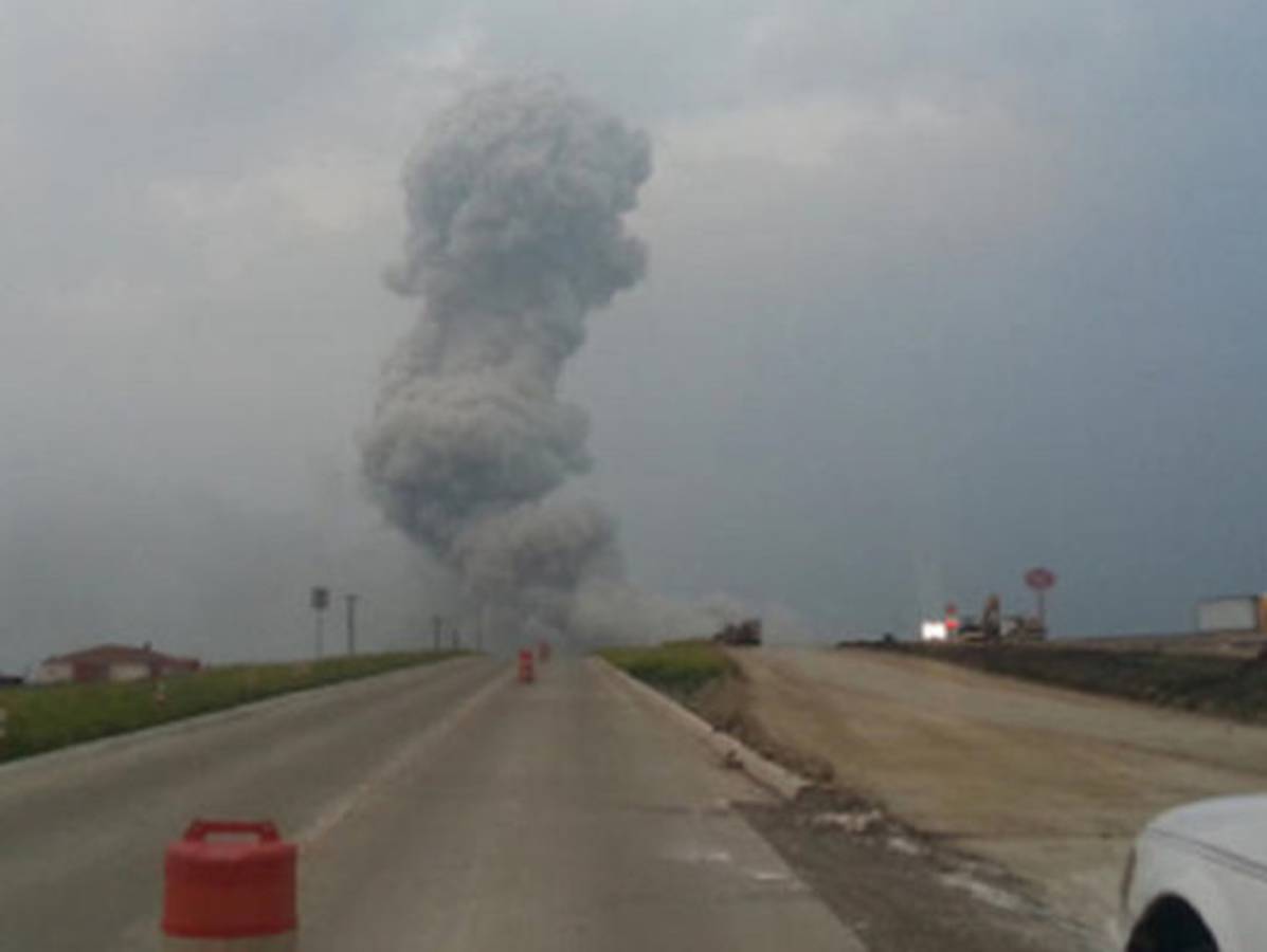 Habría más de 60 muertos y cientos de heridos por explosión en Texas