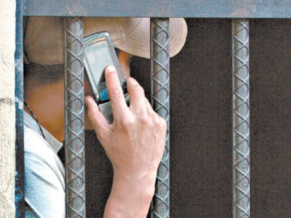 Por celular y desde la cárcel, marero ordenó 100 crímenes