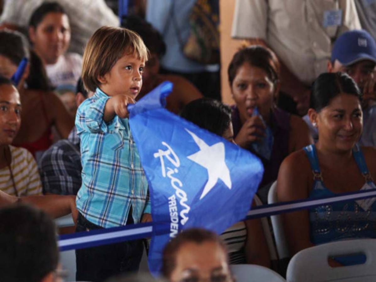 Ricardo se suma a JOH 'por amor a Honduras'