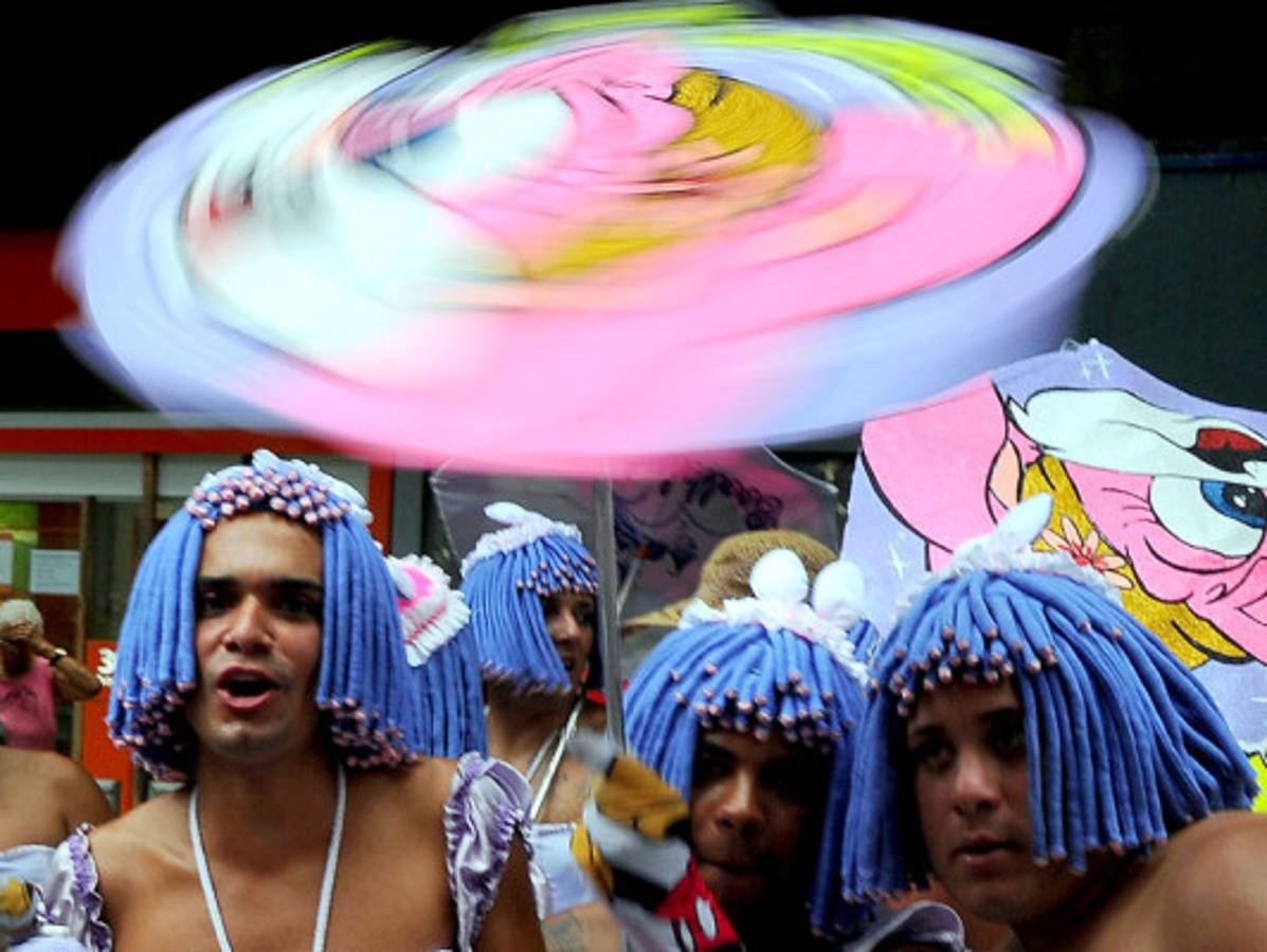 Arranca la mayor fiesta callejera del carnaval de Rio