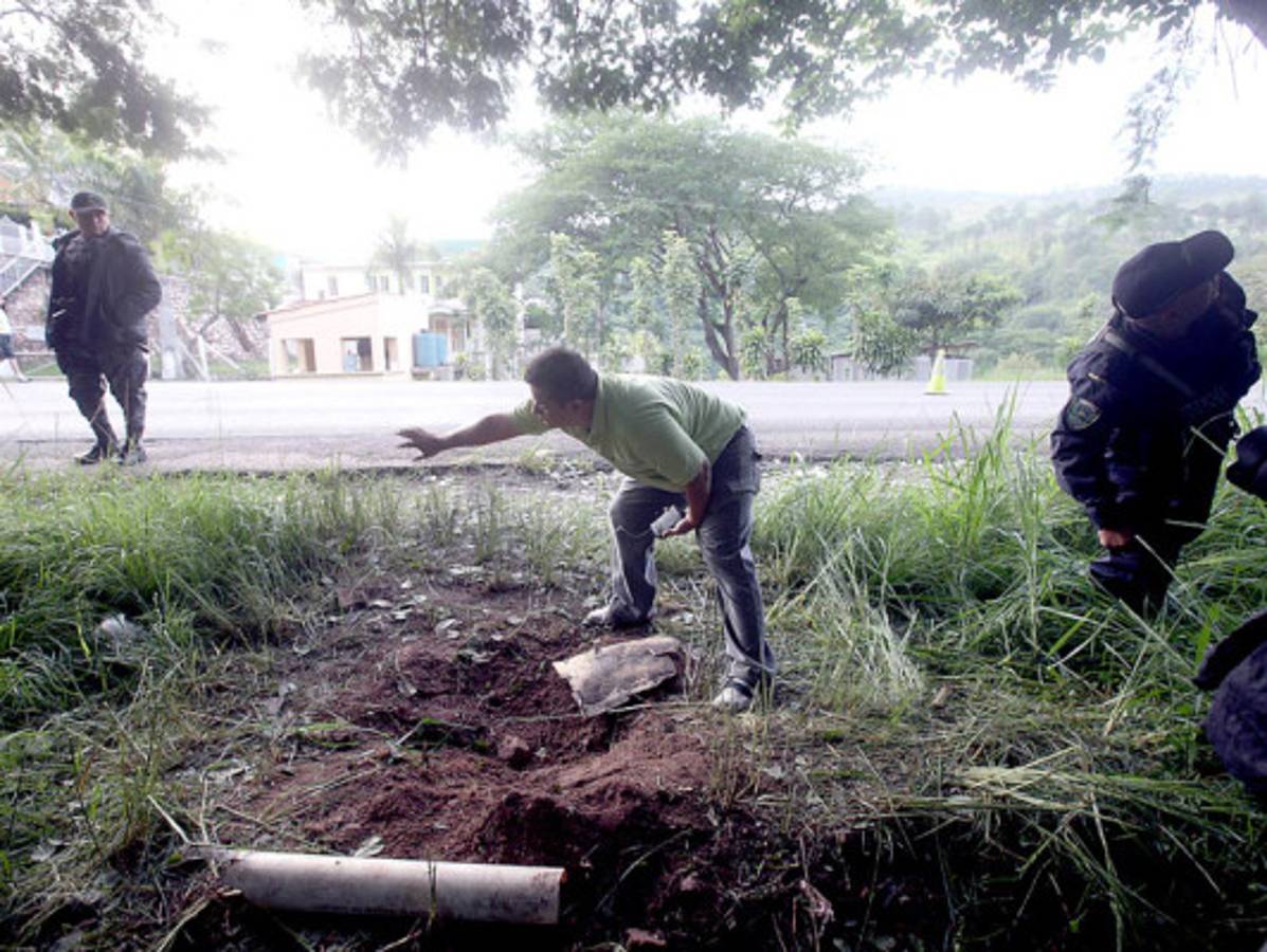 Lanzan explosivo cerca de la casa de Lobo