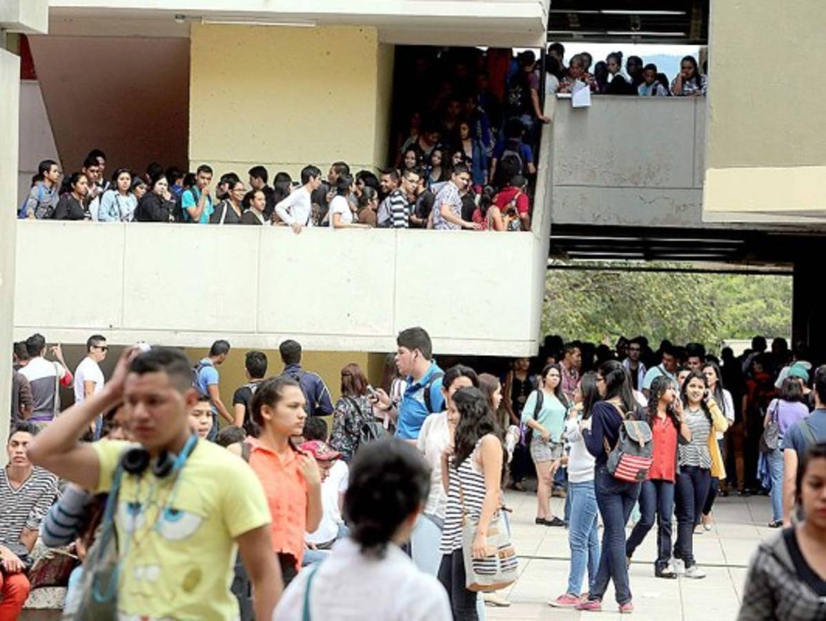 UNAH abre más cupos para alumnos