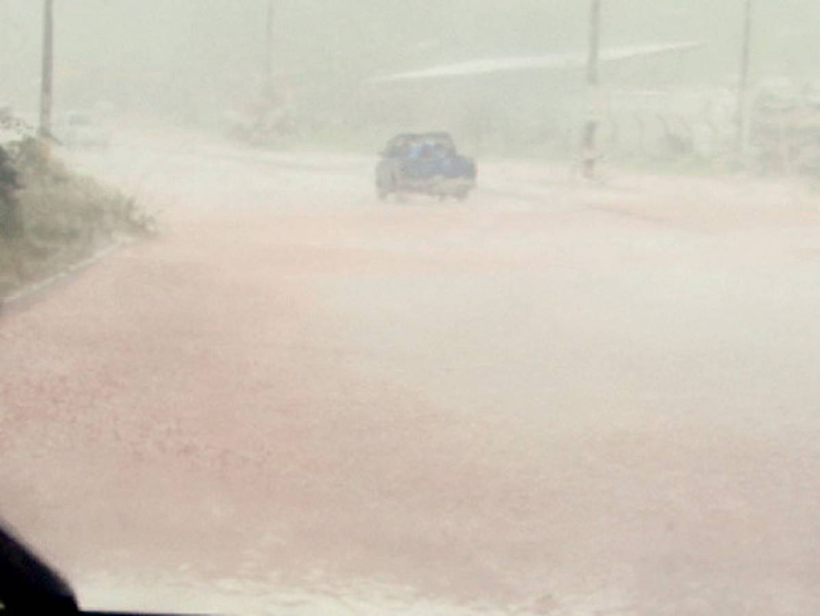 Vaguada deja fuertes lluvias en Honduras