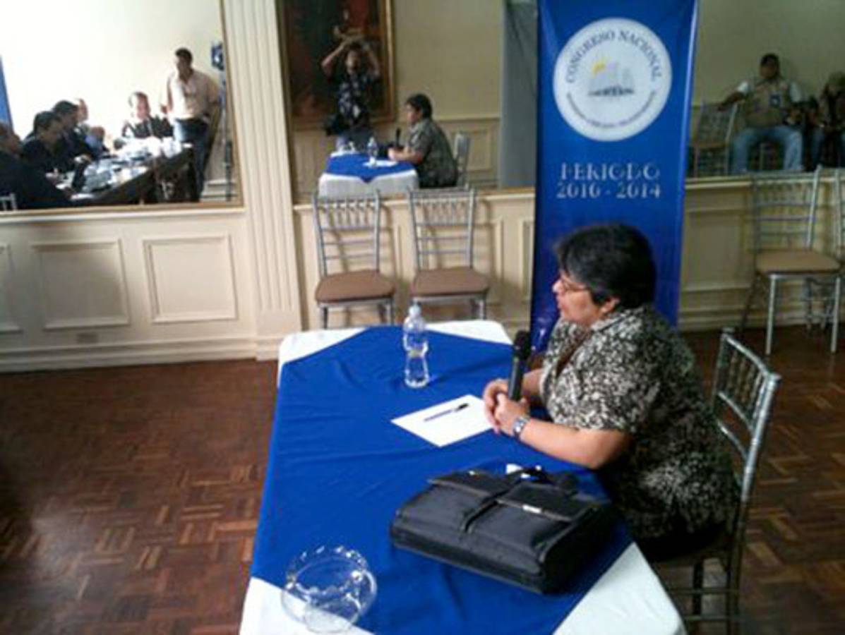 Candidatos a fiscal general y adjunto fueron sometidos a audiencias